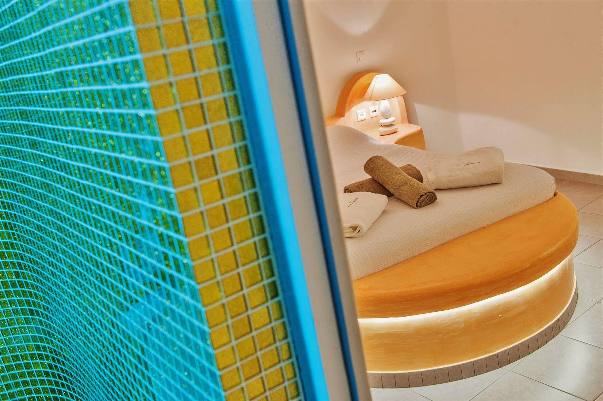 Chroma Suites Oia  Bagian luar foto